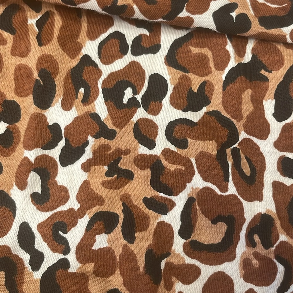 Never worn leopard top - Picture 3 of 4